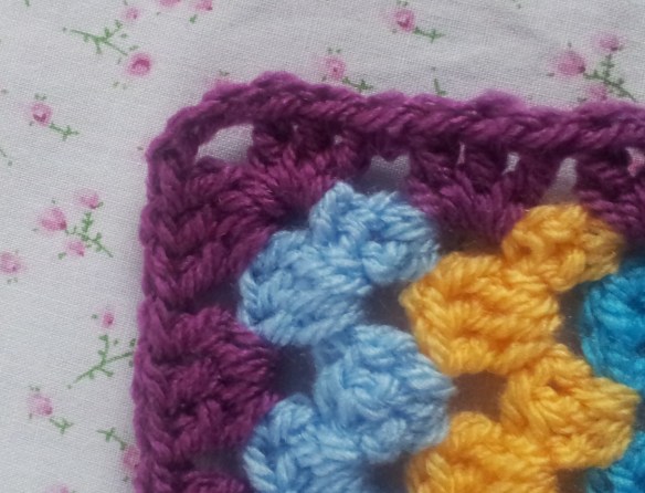 Attic 24 border corner round 1