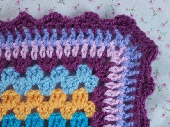 Attic 24 Granny Stripe border round 5 picot