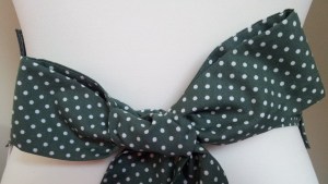 Bow on back of Mini Pinny