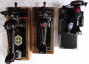 comparing singer 66 99 222K with flat bed lowered