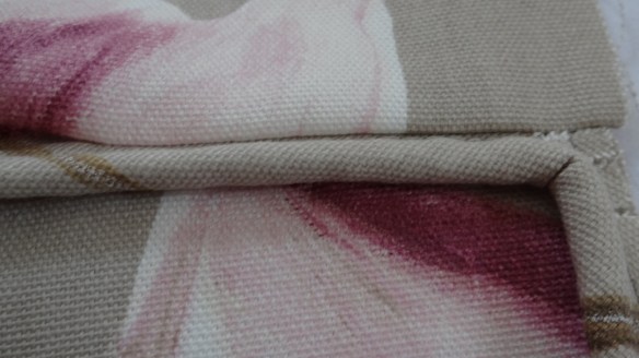 right side stitched bottom edge